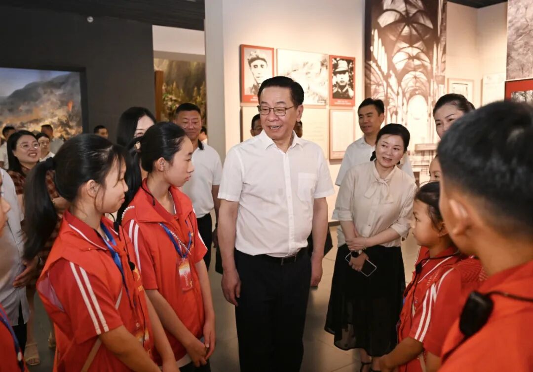 卢雍政在遵义市调研